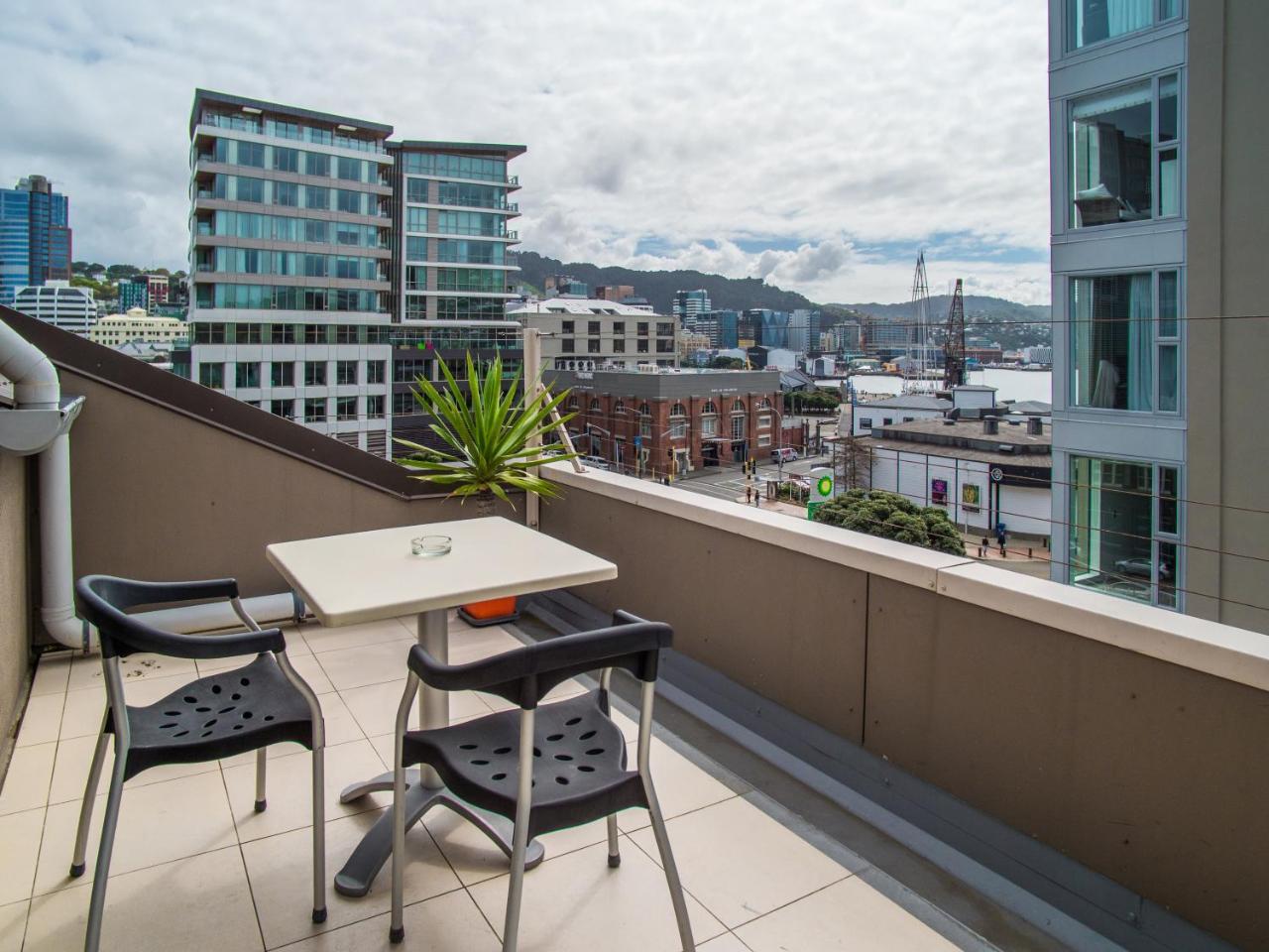 U Residence Hotel Wellington Esterno foto